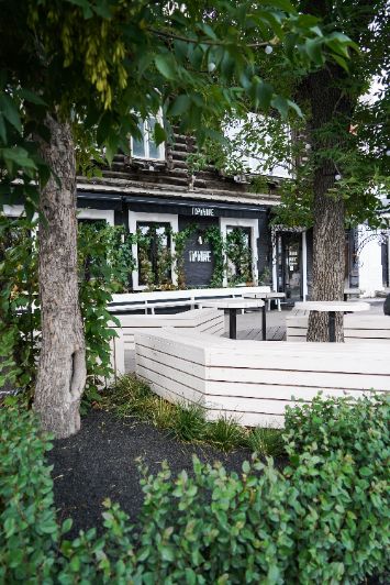 Благоустройство городской территории чёрной каменной крошкой