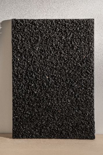 Фасадная плитка с декоративным слоем чёрной крошки